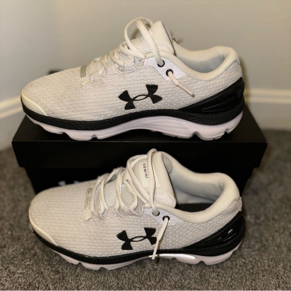 UNDER ARMOUR Charged Gemini 2020 NM Running Shoe Sz: 8 Mens. Comes w/Box - Picture 4 of 13